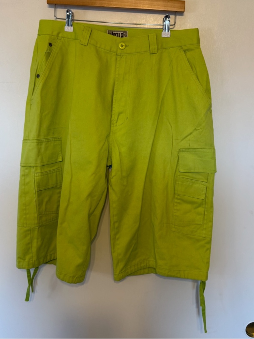 Men's Bright Lime Cargo Shorts with Utility Pockets